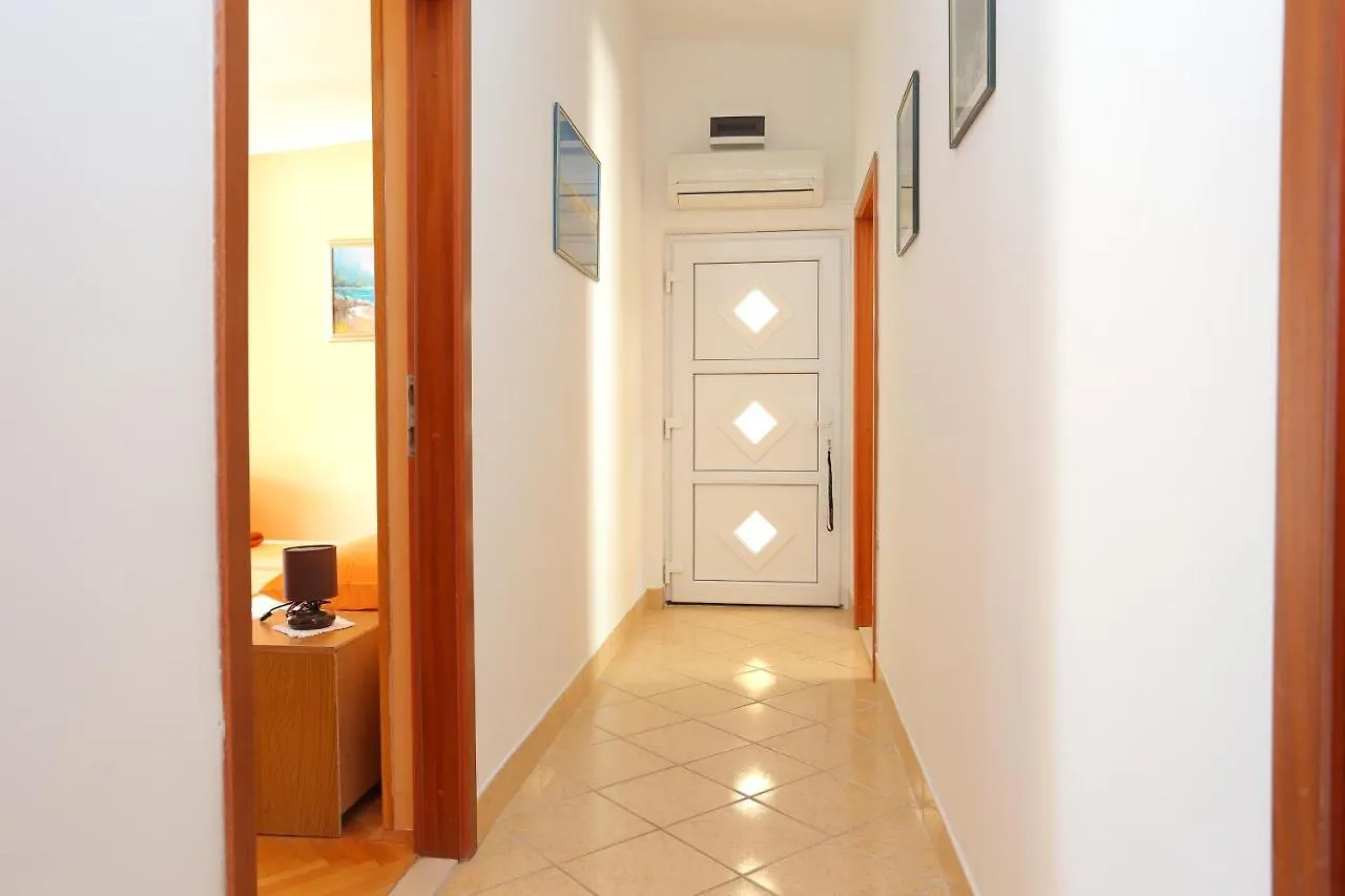Apartments By The Sea Arbanija, Ciovo - 18797 Trogir