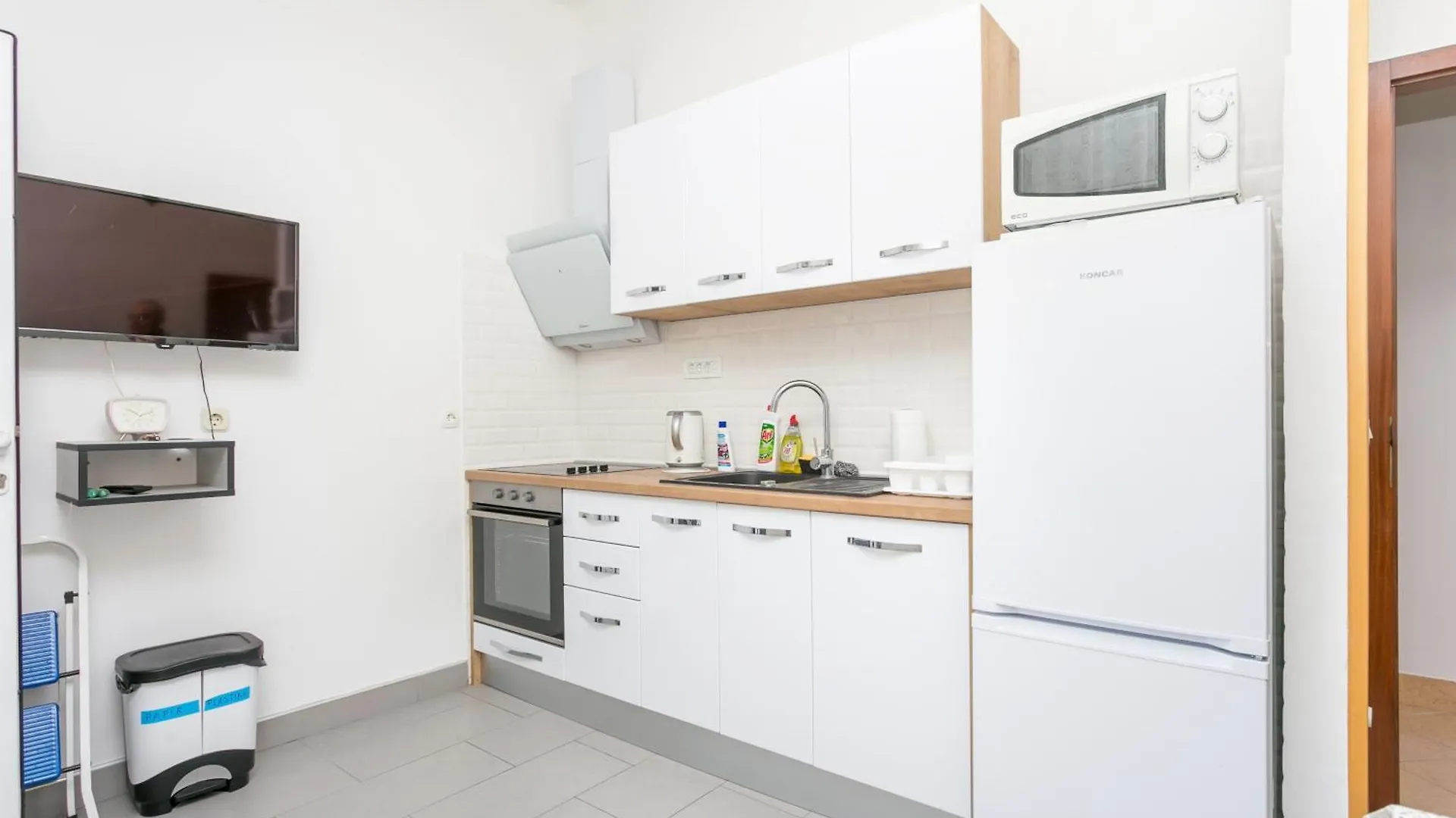 Apartments By The Sea Arbanija, Ciovo - 18797 Trogir 0*,  Croatia