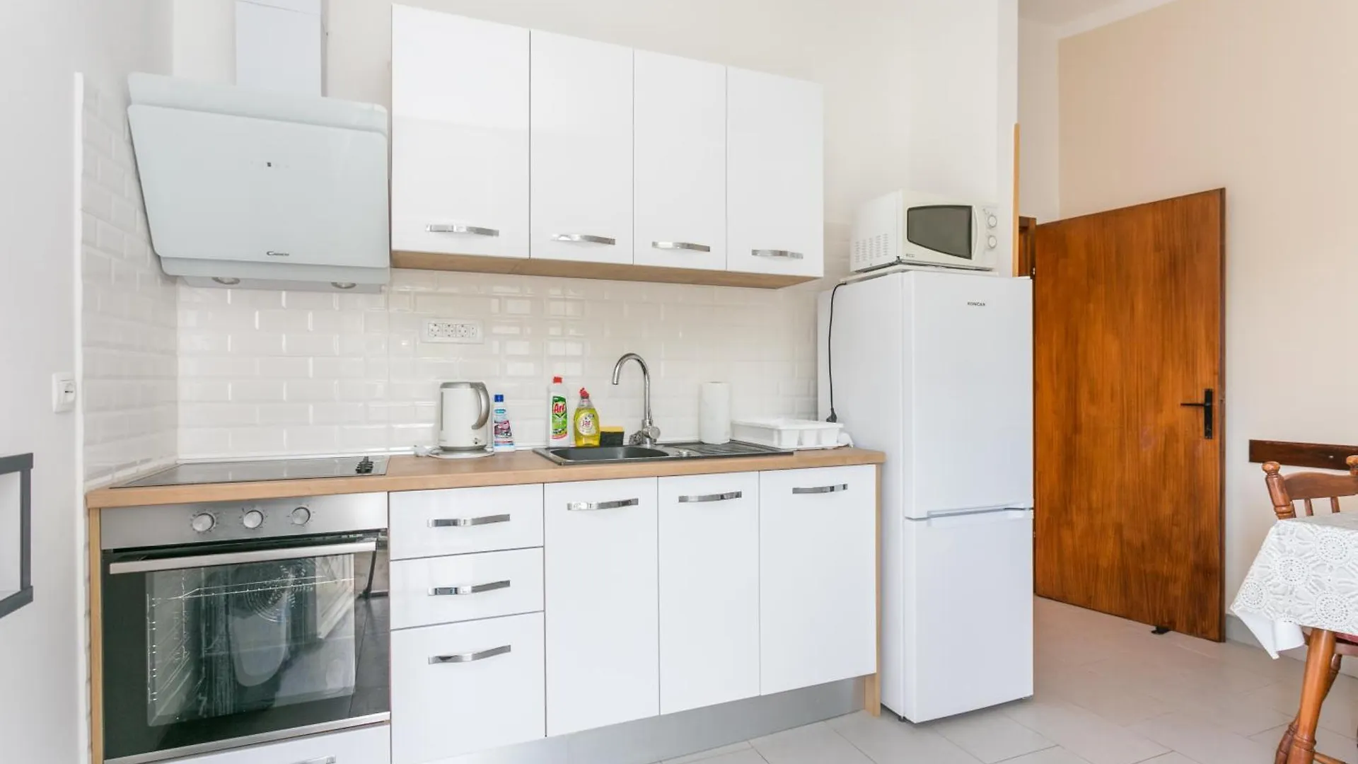 Apartments By The Sea Arbanija, Ciovo - 18797 Trogir Croatia